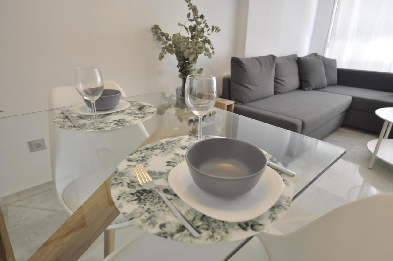 Luminoso Y Coqueto Apartamento Con Jardin มาลากา ภายนอก รูปภาพ